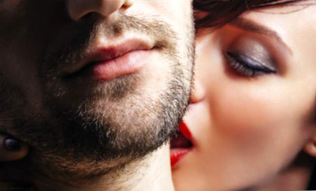 puterea sărutărilor pasionale pe gât