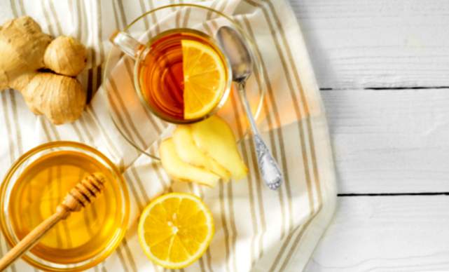 Perché miele e limone per il mal di gola. Funziona davvero? Perché miele e limone per il mal di gola. Funziona davvero?