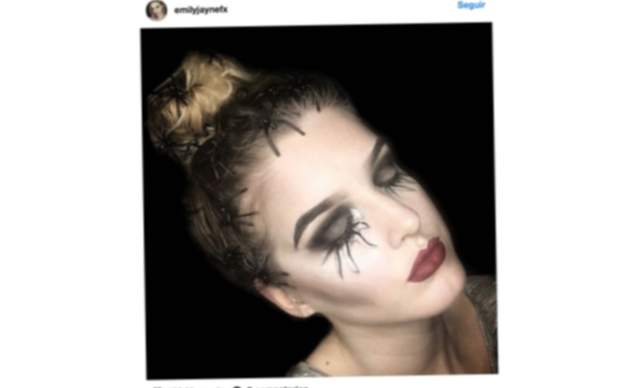 Spinnennetz-Halloween-Make-up