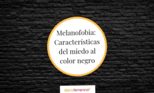 Merkmale der Melanophobie