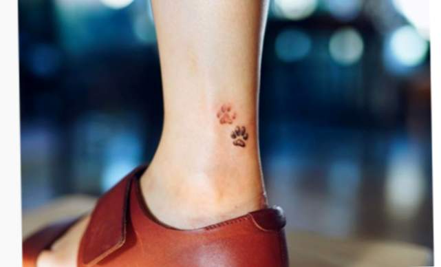 tatuaggio alla caviglia