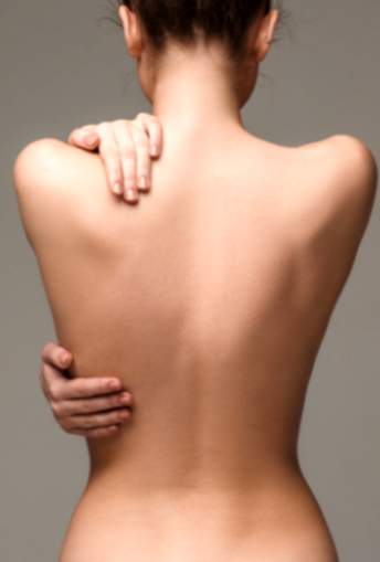 Bruciore alla schiena: cause e trattamenti