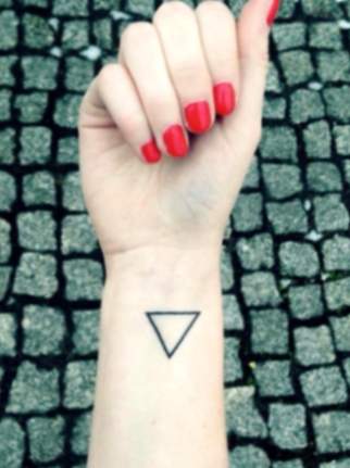 Significato dei tatuaggi a triangolo