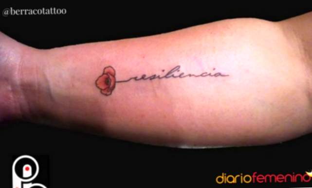 Des mots pour tatouer n'importe où sur la peau