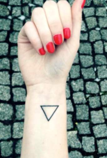 Dreiecke bedeutung 2 tattoo Dreieck