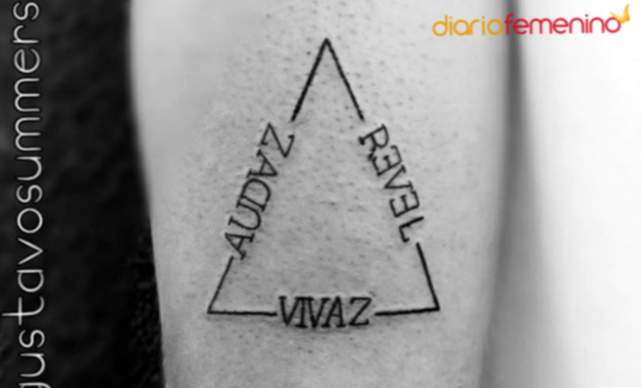 Tatuare un triangolo, quali sono le opzioni?