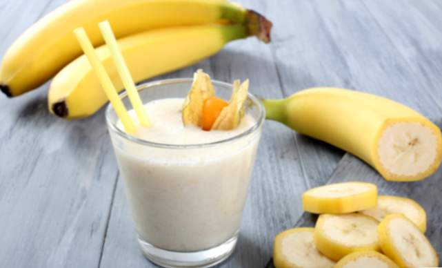 Perdre du poids en trois jours avec le régime à la banane et au lait